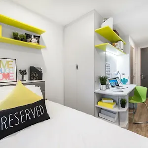 Yugo Explore - Ardcairn House Dublín